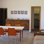 Casa Con Piscina Campo Da Tennis Vicino Al Mare E Alle Cinque Terre アパート アメーリア
