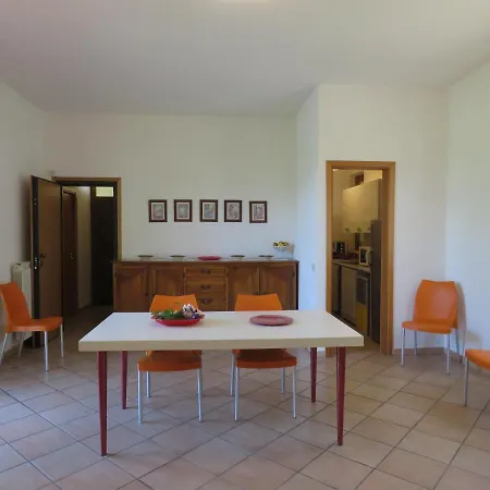 Casa Con Piscina Campo Da Tennis Vicino Al Mare E Alle Cinque Terre 公寓 *