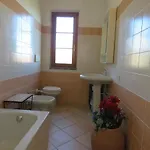Casa Con Piscina Campo Da Tennis Vicino Al Mare E Alle Cinque Terre * Ameglia