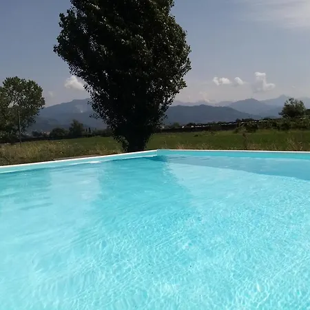 Casa Con Piscina Campo Da Tennis Vicino Al Mare E Alle Cinque Terre Apartman *